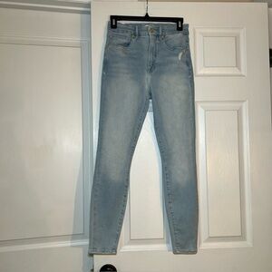 Good American Good Waist Crop Light Wash Skinny Jeans Stretch